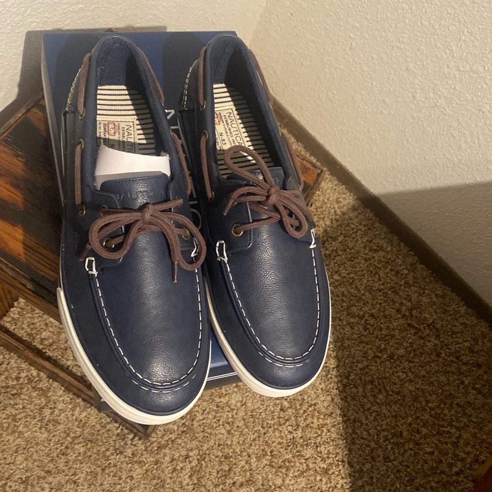 Men’s shoes used but stilll in good conditiondition